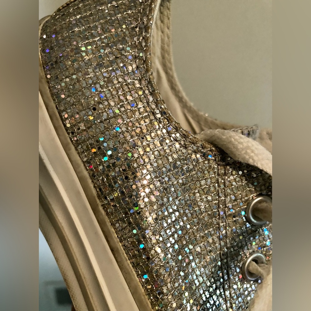 CONVERSE Chuck Taylor All Star Silver Glitter Holographic Sneakers 6 EUC - Picture 7 of 10